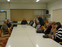 Pikkuhiljaa vieraita saadaan ja kukitus alkaa