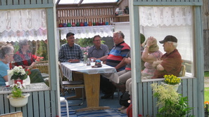 Siellä kaikilla oli niin mukavaa, olis kannattanut olla siellä mukana!