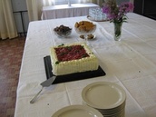 Kakkua juhlavieraille..